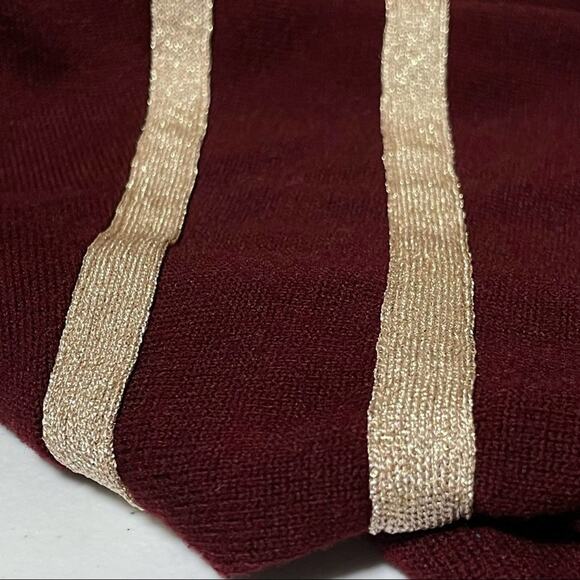 Laundry by Shelli Segal Maroon Lightweight Knit Sweater Top Varsity Style Size M - Picture 11 of 11